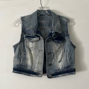 Rue 21 Distressed Blue Denim Sleeveless Jacket With Pockets and Collar